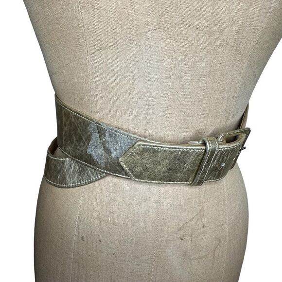 1980s Vintage Karl Lagerfeld Gold Leather Belt Size XS main image 9